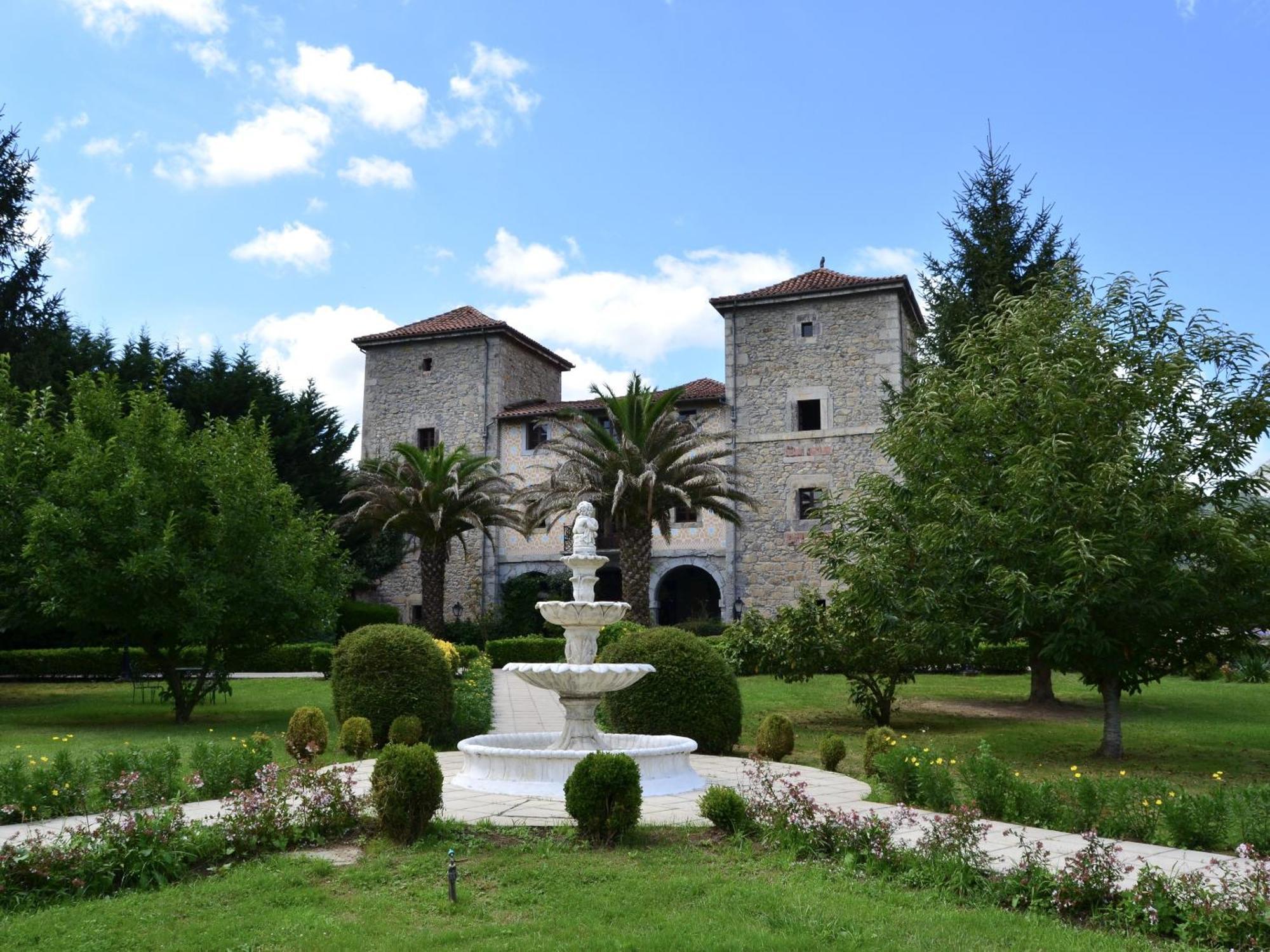 Akla Hotel Palacio Torre De Ruesga Calseca Экстерьер фото