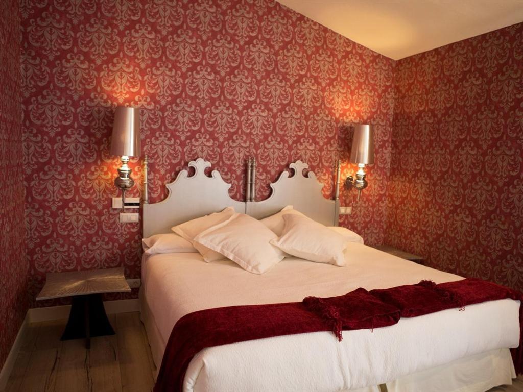 Akla Hotel Palacio Torre De Ruesga Calseca Экстерьер фото